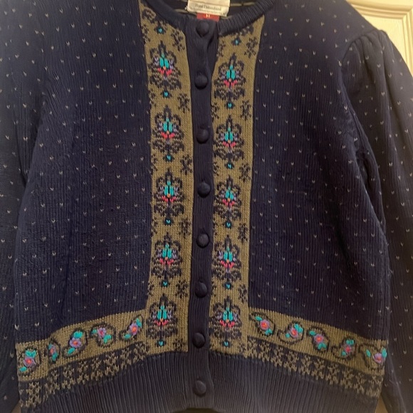 Vintage Hand Embroidered Cottagecore Floral and Hearts Cardigan - Picture 3 of 10